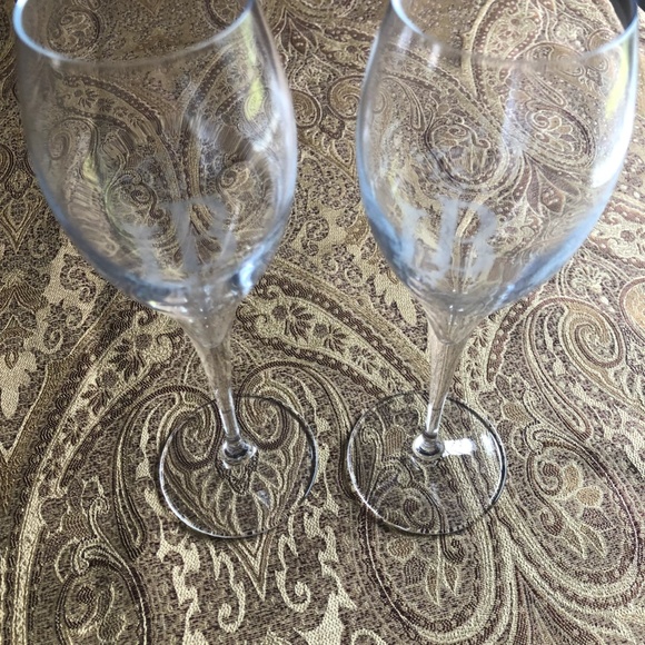 Pair of engraved champagne flutes - Picture 2 of 2